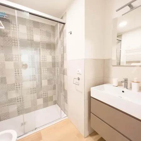 Cavana 10 Tirabora Short Rent, Con Parcheggio Privato شقة *