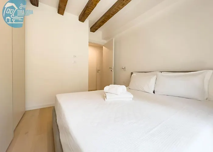 Cavana 10 Tirabora Short Rent, Con Parcheggio Privato *