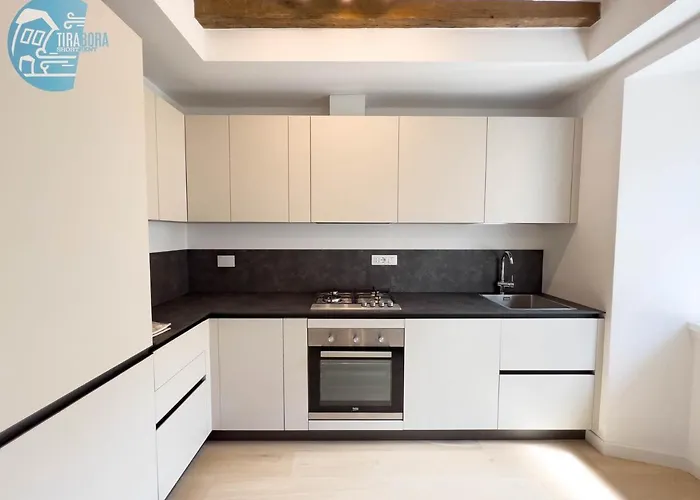 Apartment Cavana 10 Tirabora Short Rent, Con Parcheggio Privato