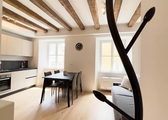 Cavana 10 Tirabora Short Rent, Con Parcheggio Privato